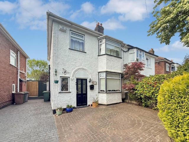 4 bedroom semi detached house for sale