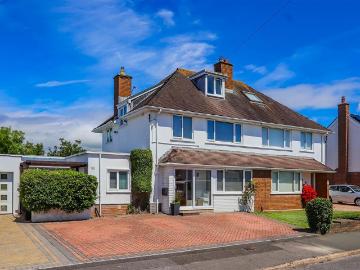 4 bedroom semi detached house for sale