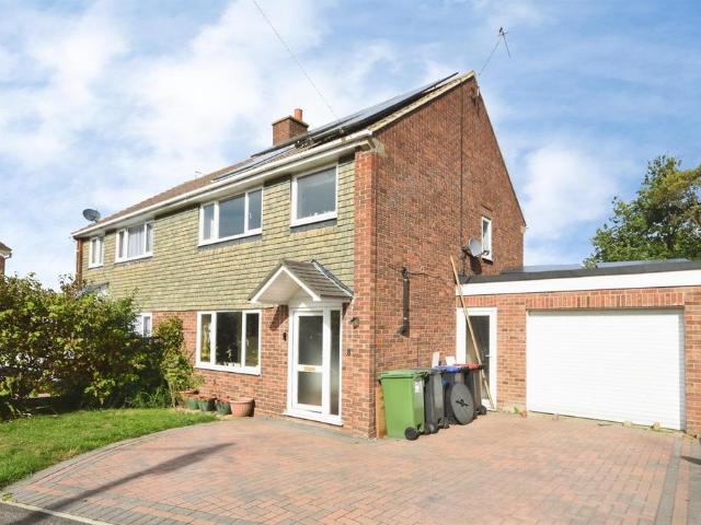 4 bedroom semi detached house for sale