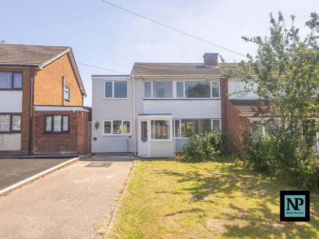 4 bedroom semi detached house for sale