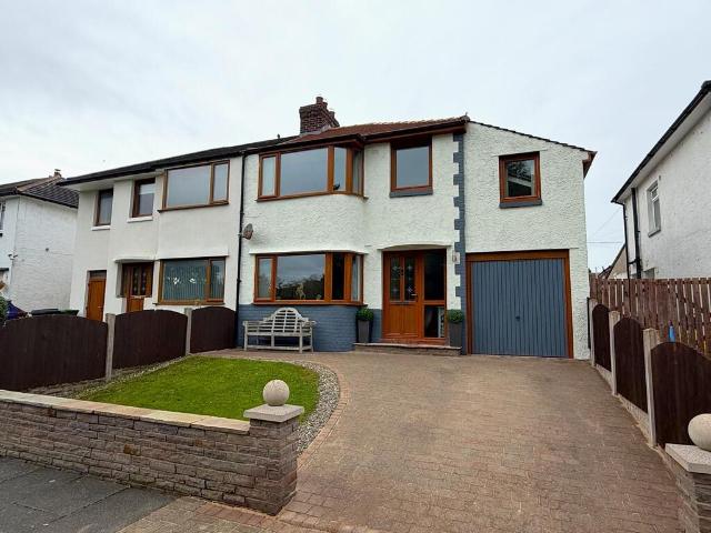 4 bedroom semi detached house for sale