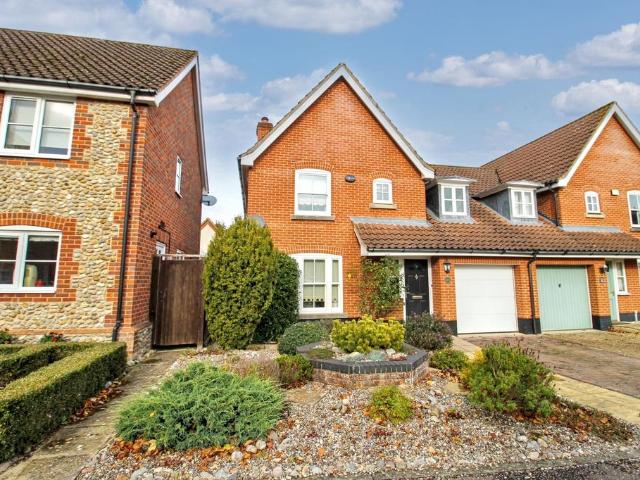 4 bedroom semi detached house for sale