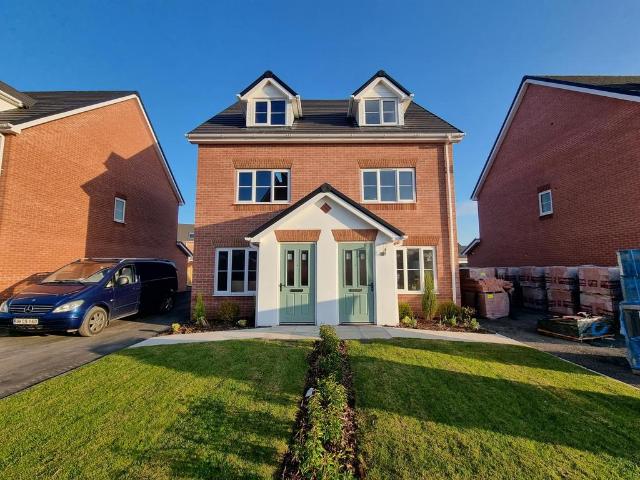 4 bedroom semi detached house for sale