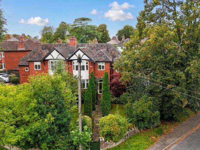 4 bedroom semi detached house for sale