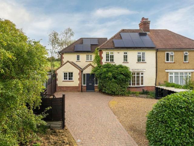 4 bedroom semi detached house for sale