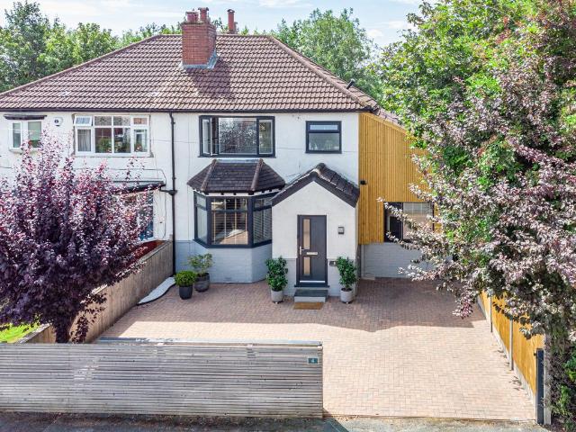 4 bedroom semi detached house for sale