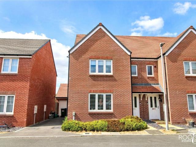 4 bedroom semi detached house for sale