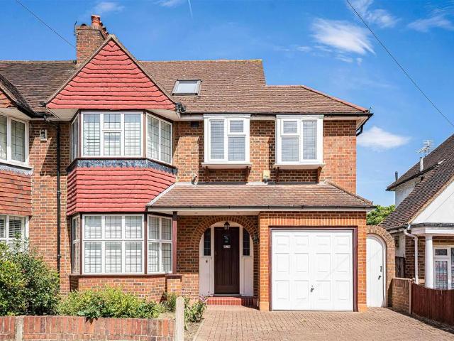 4 bedroom semi detached house for sale