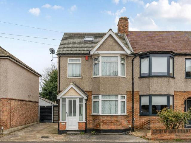 4 bedroom semi detached house for sale