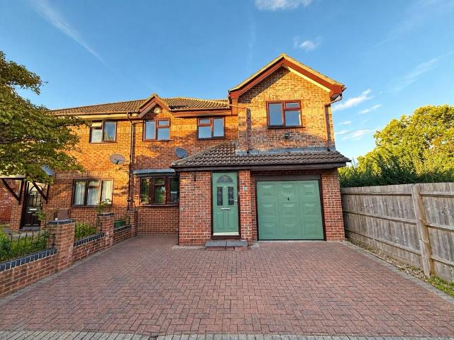 4 bedroom semi detached house for sale