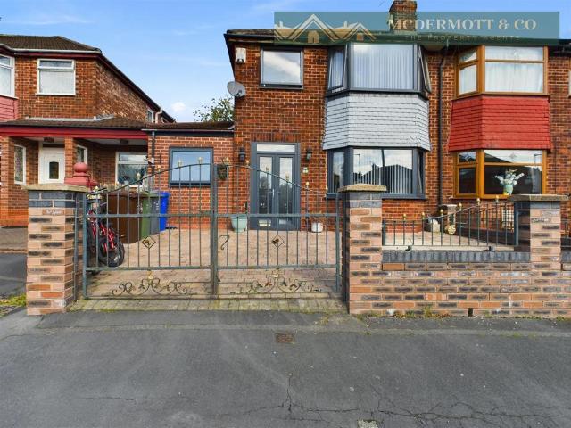 4 bedroom semi detached house for sale