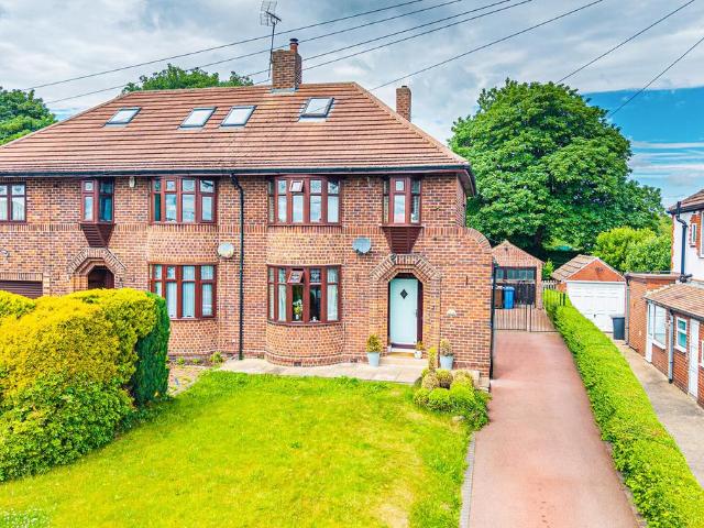 3 bedroom semi detached house for sale