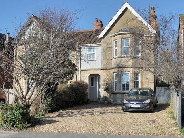 4 bedroom semi detached house for sale