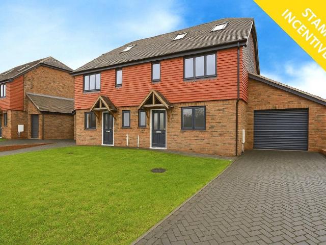 4 bedroom semi detached house for sale