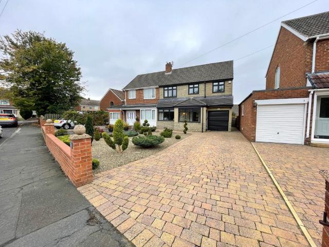 4 bedroom semi detached house for sale