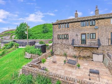 4 bedroom semi detached house for sale