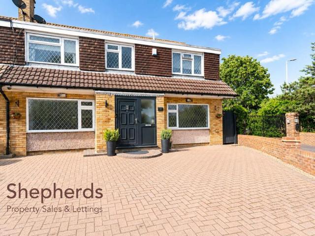 4 bedroom semi detached house for sale