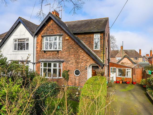 4 bedroom semi detached house for sale