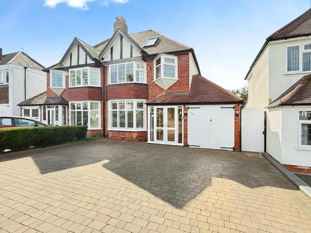 4 bedroom semi detached house for sale