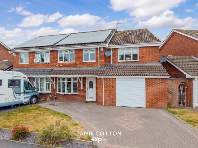 4 bedroom semi detached house for sale