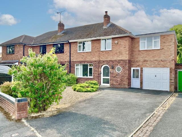4 bedroom semi detached house for sale