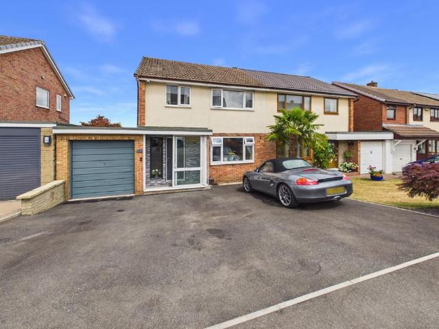 4 bedroom semi detached house for sale