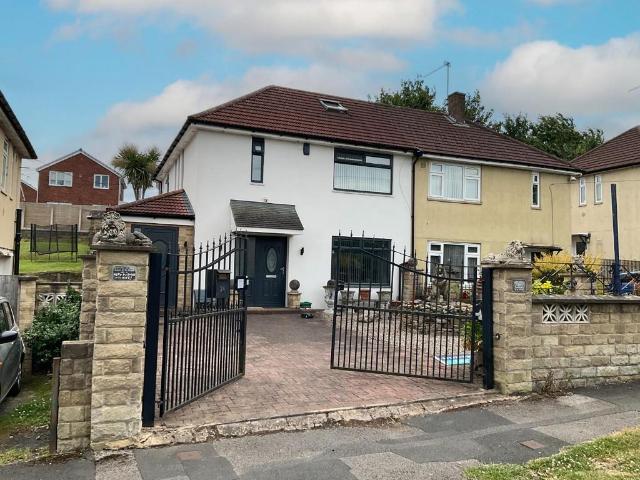 4 bedroom semi detached house for sale