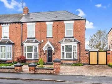 4 Bedroom Semi detached House For Sale In Water Orton
