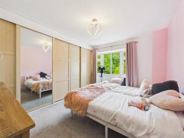 4 bedroom semi detached house for sale in Wolfreton Lane, Willerby, HU10