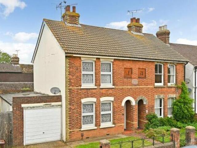4 Bedroom Semi detached House For Sale In Ashford, Kent
