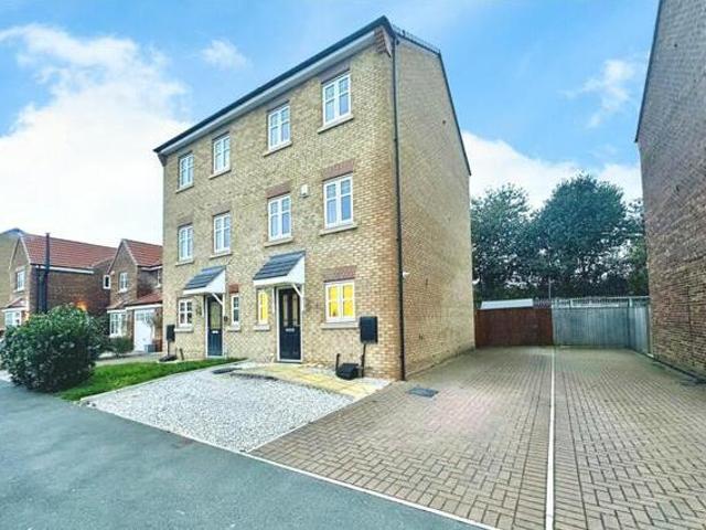 4 Bedroom Semi detached House For Sale In Barnsley, South Yorkshire
