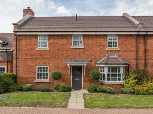 4 Bedroom Semi detached House For Sale In Bracknell, Berkshire