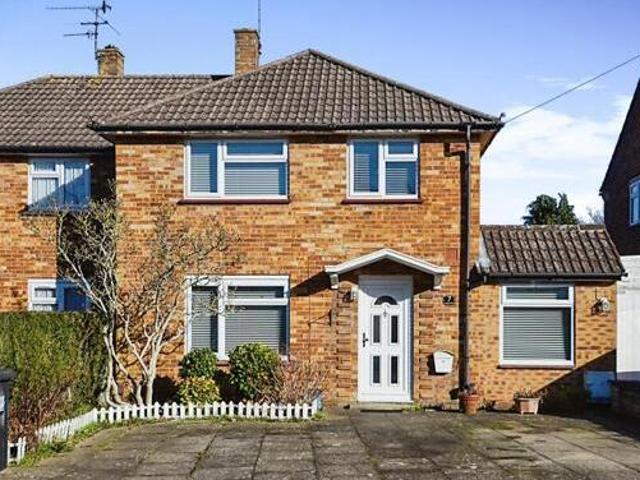 4 Bedroom Semi detached House For Sale In Bushey