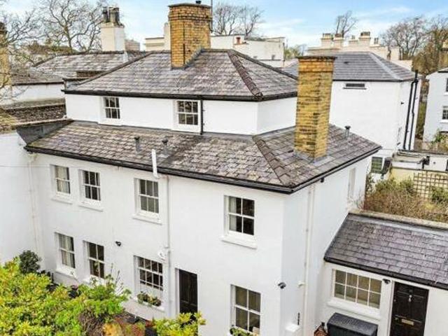 4 Bedroom Semi detached House For Sale In Cheltenham, Gloucestershire