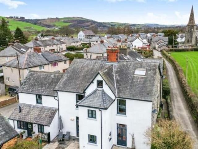 4 Bedroom Semi detached House For Sale In Corwen, Denbighshire