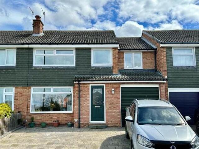 4 Bedroom Semi detached House For Sale In Guisborough, North Yorkshire