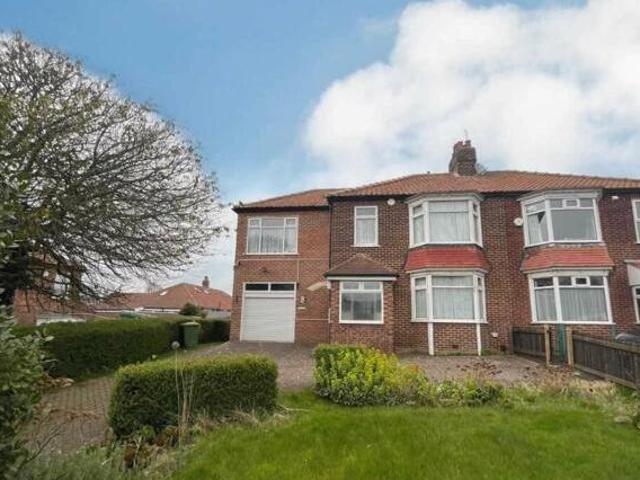 4 Bedroom Semi detached House For Sale In Guisborough, North Yorkshire