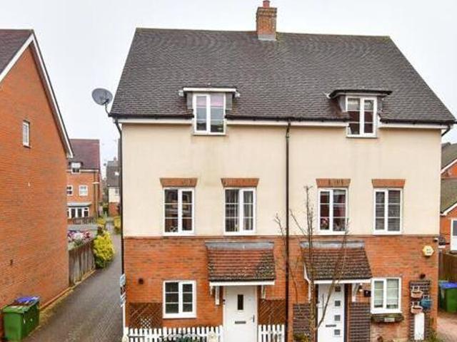 4 Bedroom Semi detached House For Sale In Horsham