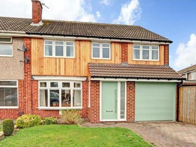 4 Bedroom Semi detached House For Sale In Houghton Le Spring, Tyne And Wear