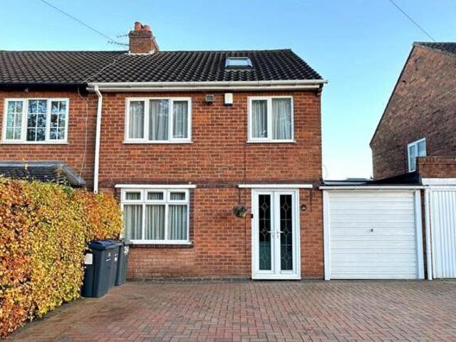 4 Bedroom Semi detached House For Sale In Nr Hollywood, Birmingham