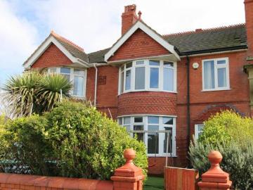4 Bedroom Semi detached House For Sale In Rhyl, Denbighshire