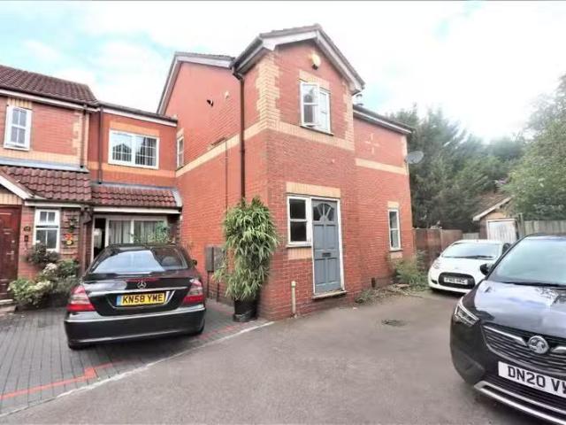 4 bedroom semi detached house for rent in Alport Croft, Birmin.
