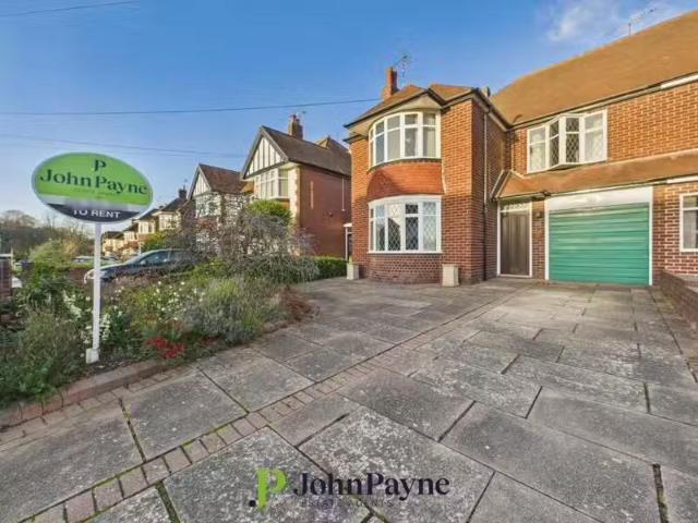 4 bedroom semi detached house for rent in Baginton Road, Styve.