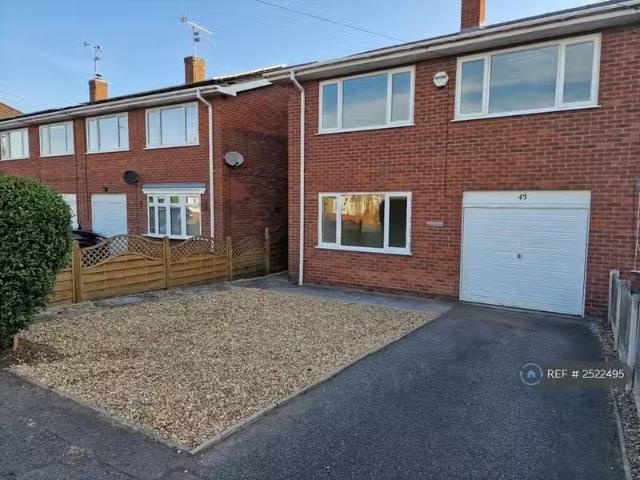 4 bedroom semi detached house for rent in Becketts Lane, Chest.