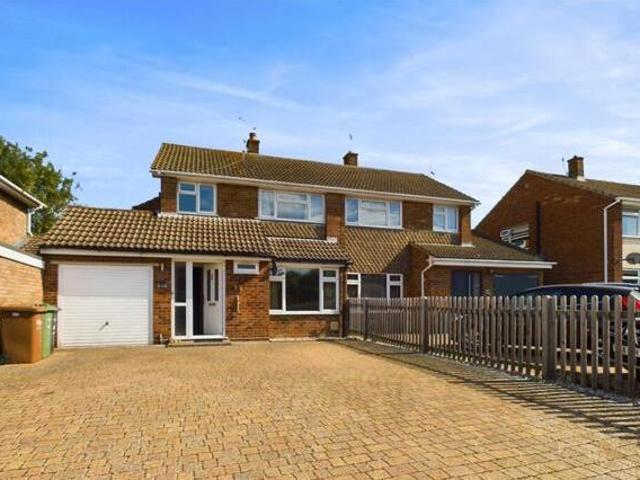 4 Bedroom Semi detached House For Rent In Chinnor, Oxon