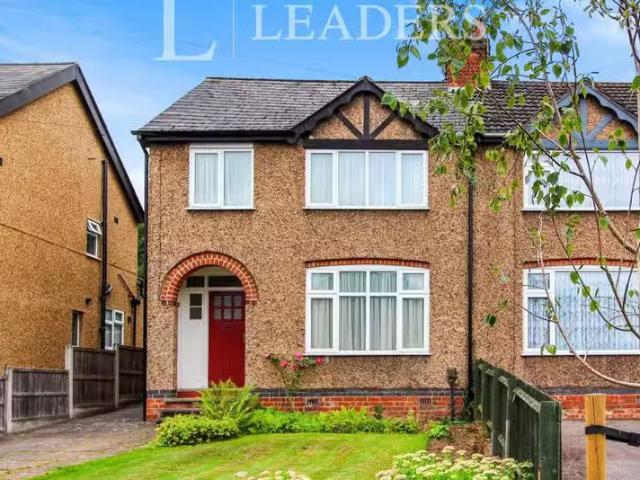4 bedroom semi detached house for rent in Dalehouse Lane, Keni.