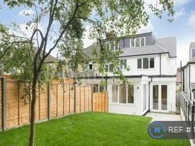 4 Bedroom Semi detached House For Rent In London