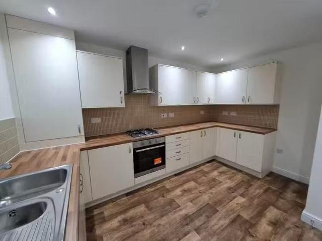 4 bedroom semi detached house for rent in Majolica Mews, DH6