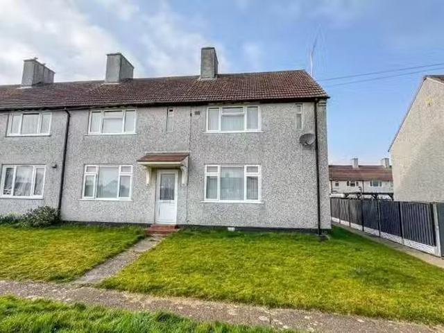 4 bedroom semi detached house for rent in Minden Place, Hemswe.