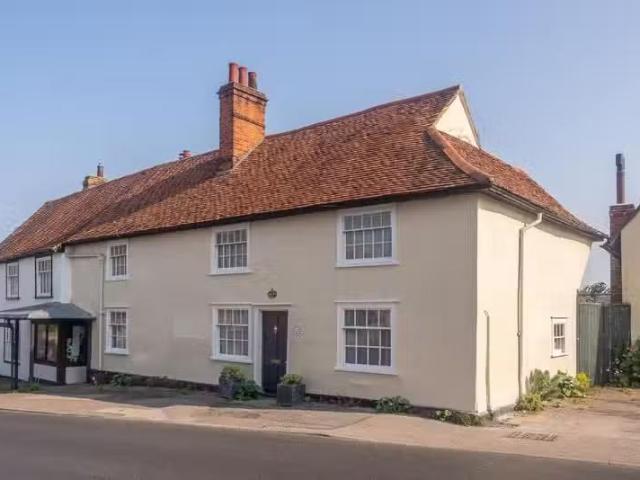 4 bedroom semi detached house for rent in Park Street, Stoke b.
